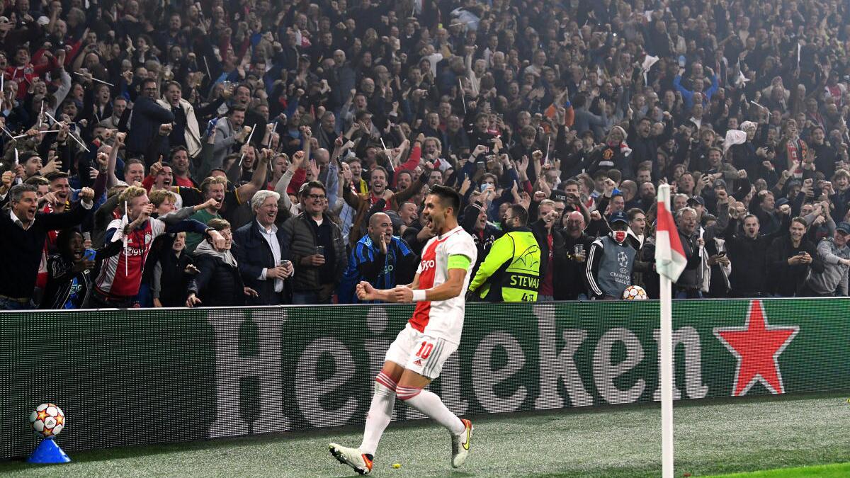 UEFA Champions League: Ajax crushed Dortmund 4-0