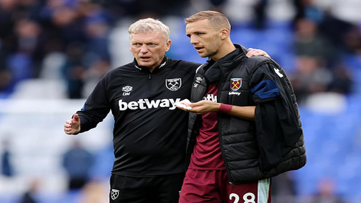 West Ham's Soucek underwent plastic surgery, says Moyes