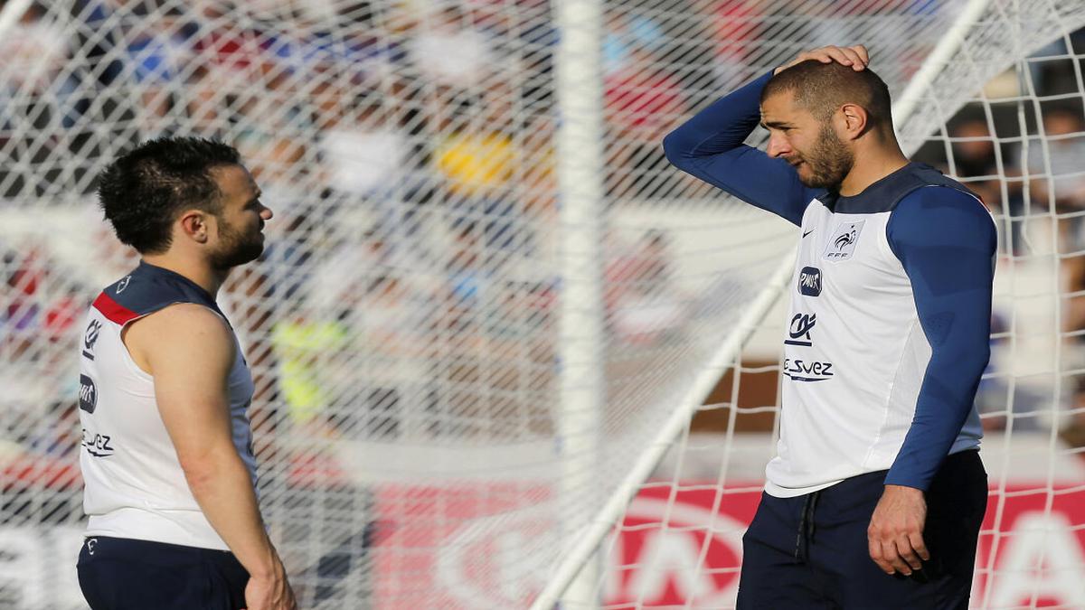 Prosecutor requests suspended jail term for Real's Benzema according to media reports