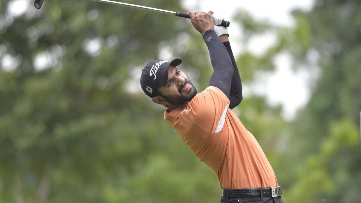 Pune Open Golf C'ship: Chadha leads by one over Kartik Sharma, shootout in offing on final day