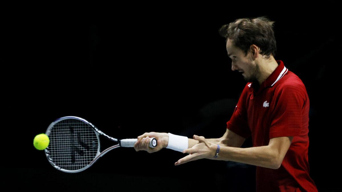 Davis Cup 2021: Daniil Medvedev powers Russia to final over Germany