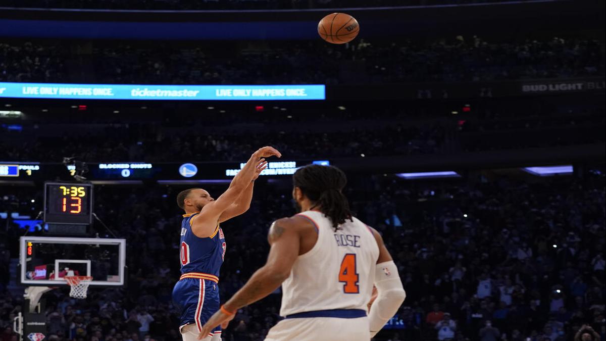 NBA roundup: Warriors beat Knicks on night Stephen Curry crowned NBA 3-point king