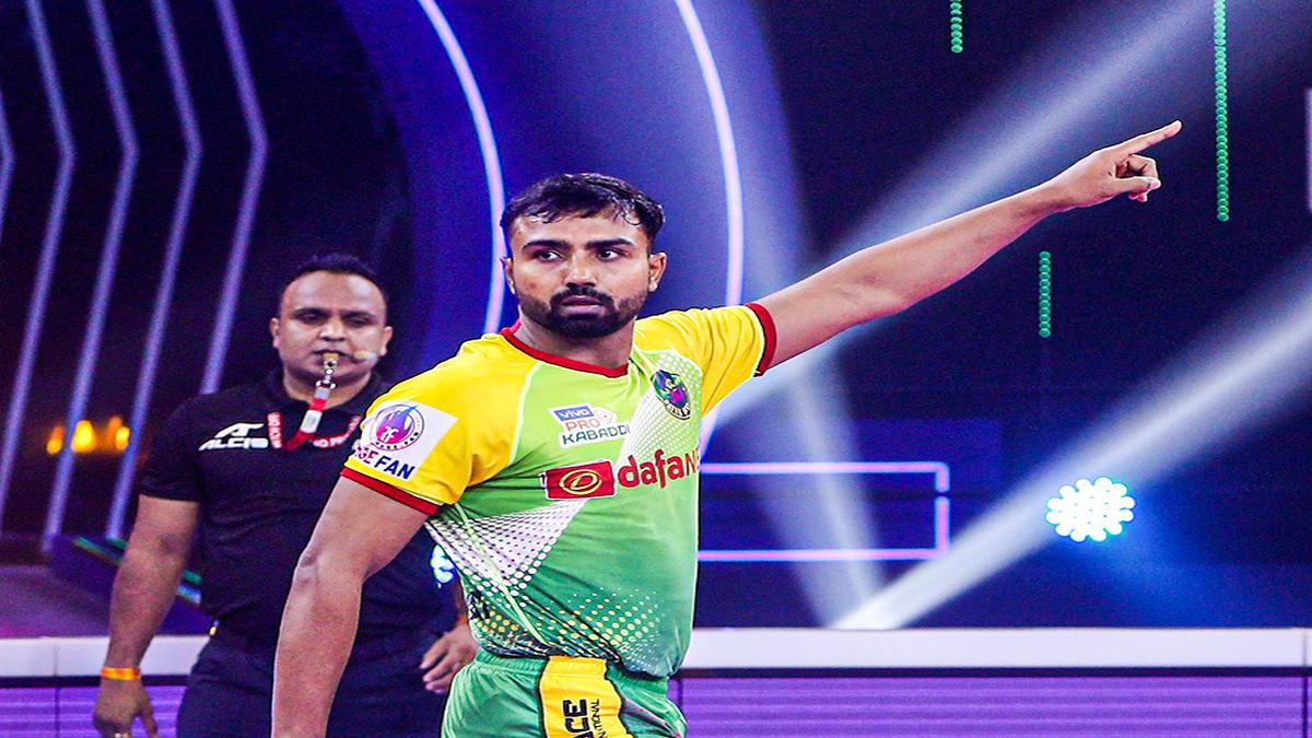 PKL 2021: Monu Goyat, Naveen shine; wins for Patna Pirates, Gujarat Giants and Dabang Delhi