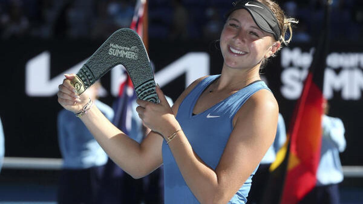 Anisimova battles through injury to claim second WTA title in Melbourne