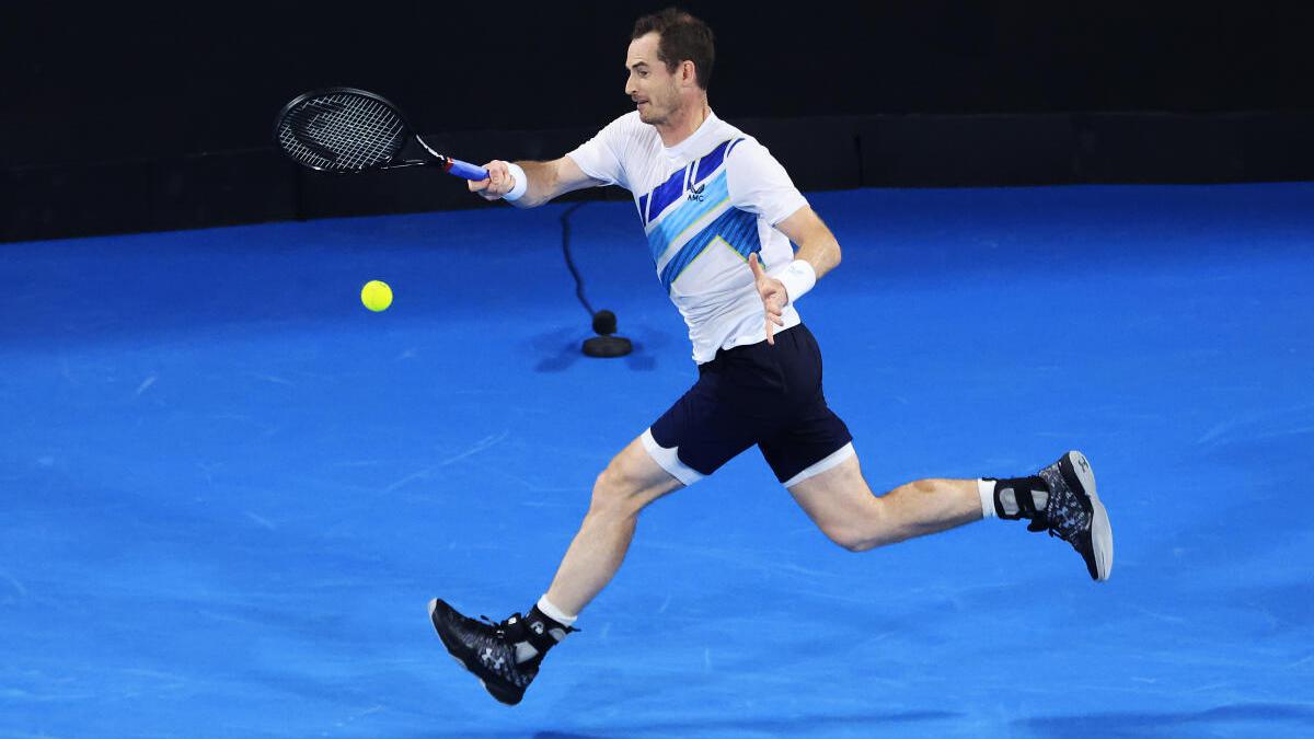 Andy Murray reaches 2nd round at Sydney Tennis Classic