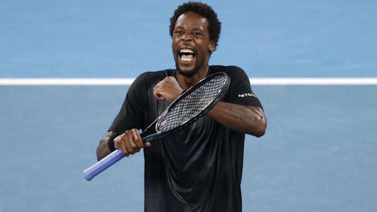 Monfils marches into Australian Open quarterfinals