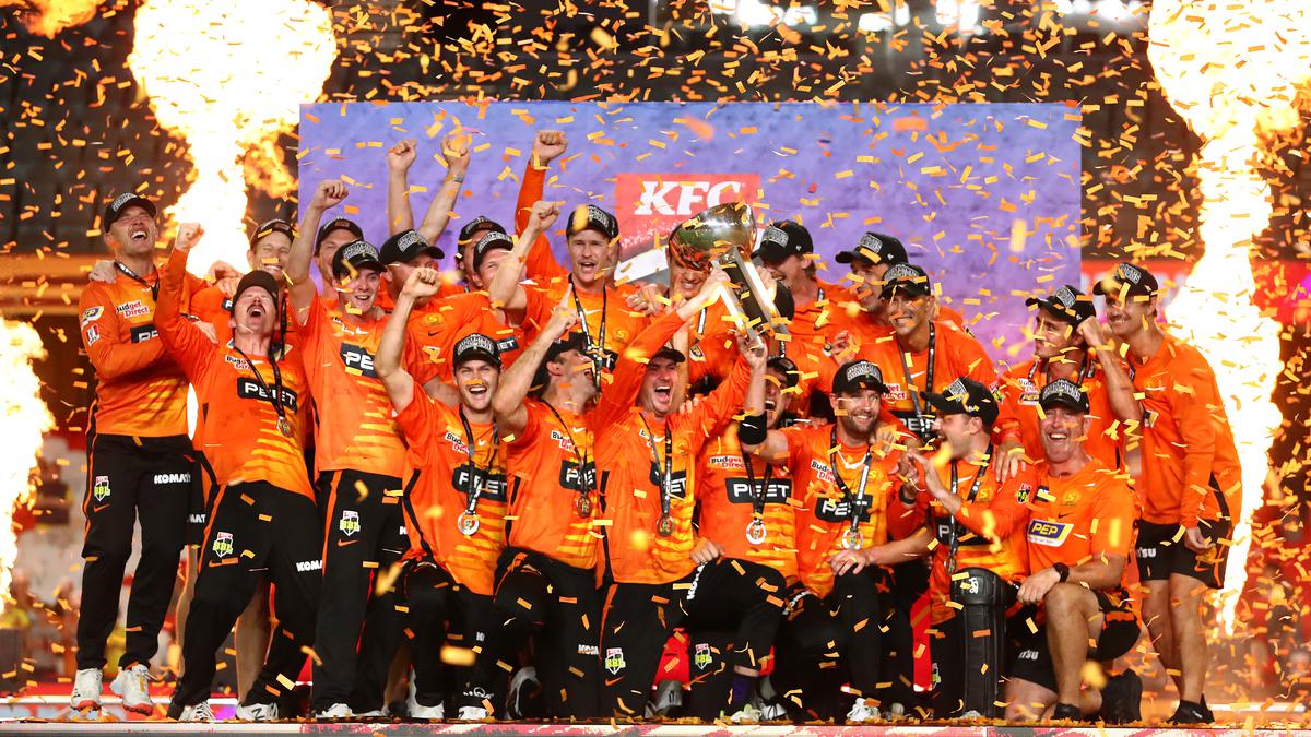 Perth Scorchers collects fourth BBL title with 79-run thrashing of Sydney Sixers