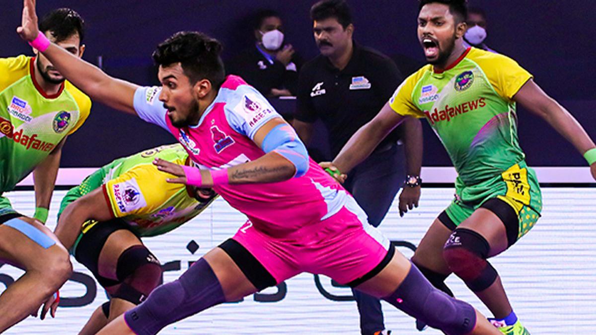 PKL 2022 Highlights: Jaipur Pink Panthers bounce back in style, beat Patna  Pirates 35-30 – Watch Highlights