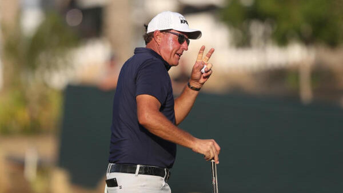 Mickelson expresses further unhappiness with PGA Tour