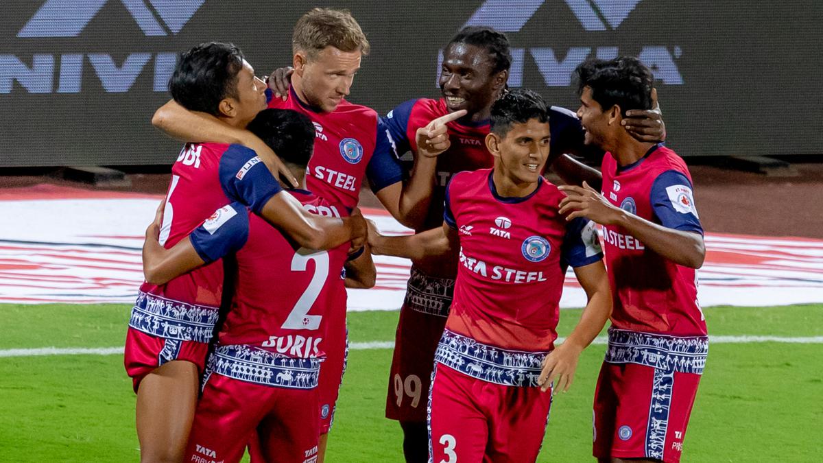 ISL 2021-22: Jamshedpur FC climbs third after thrilling 3-2 victory against Mumbai City FC