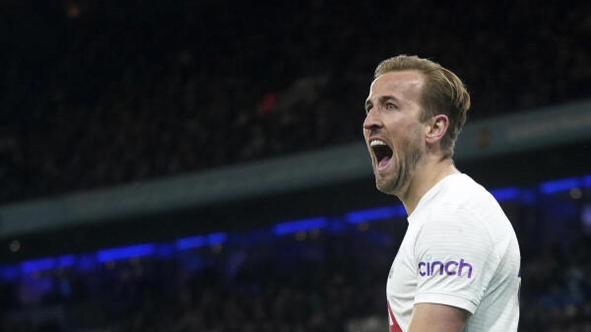 Harry Kane has to play for Tottenham even on one leg: Conte