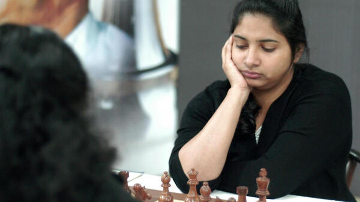 National women's chess championship Triumphant Sakshi, Divya share