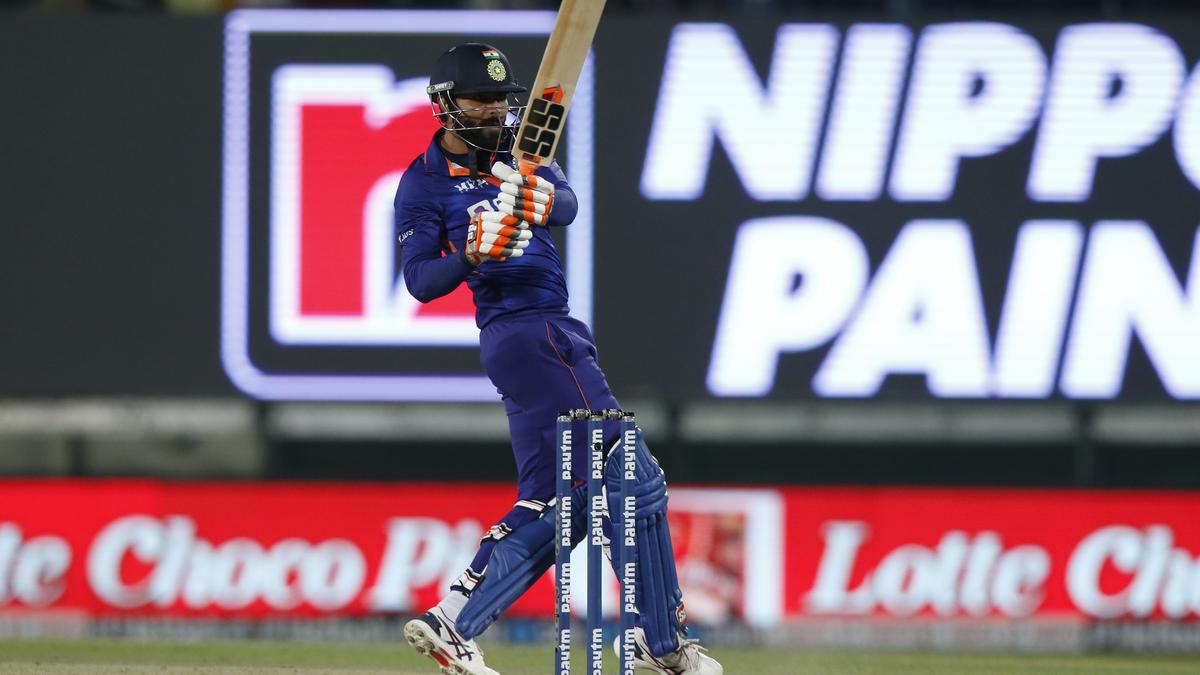 India vs Sri Lanka Highlights 3rd T20I: IND wins by six wickets to sweep series 3-0; registers record 12th consecutive win