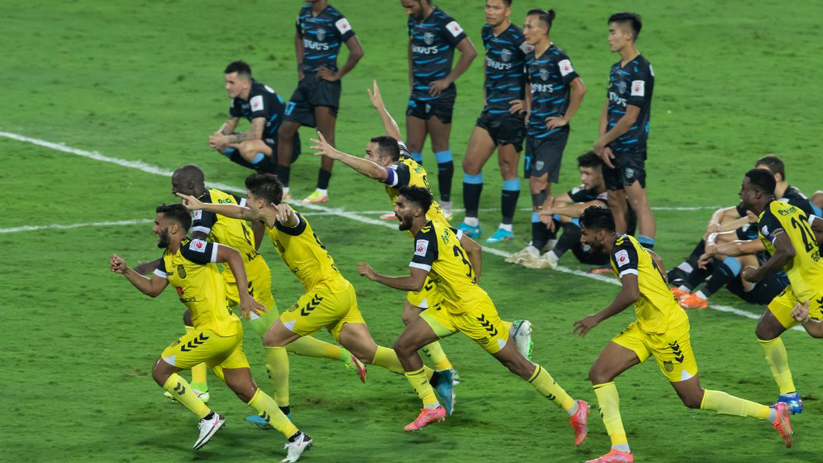 ISL Final 2021-22 Hyderabad FC vs Kerala Blasters FC Highlights: Hyderabad defeats Kerala 3-1 on penalties to lift maiden ISL title