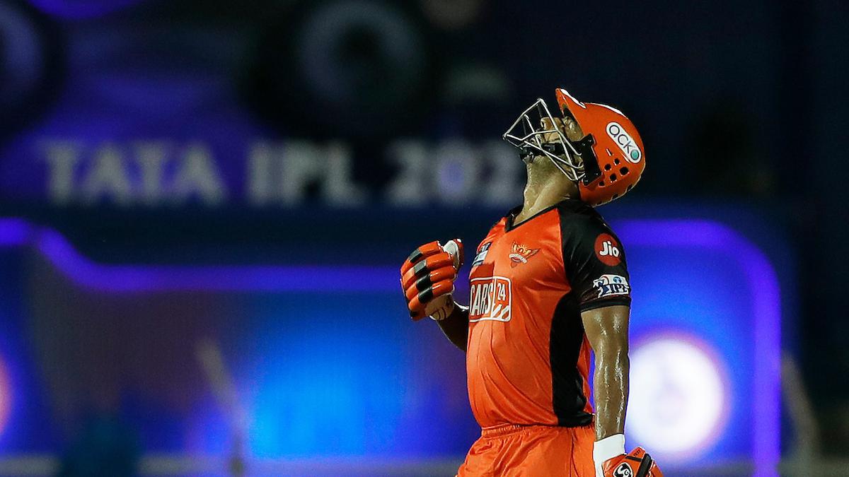 Tripathi, Markram shine as Sunrisers Hyderabad beats Kolkata Knight Riders by seven wickets