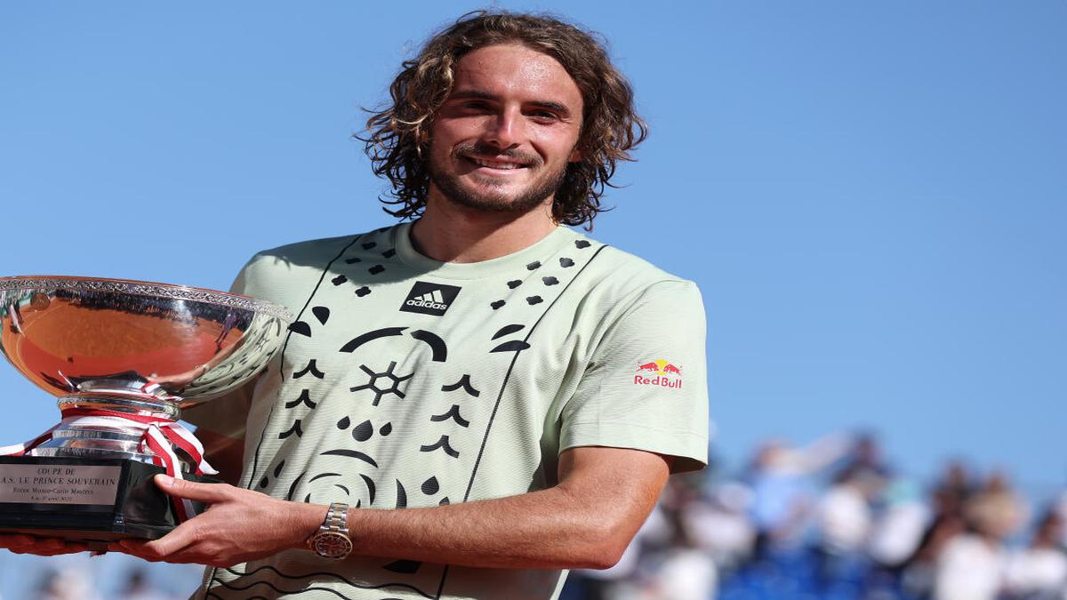 Tsitsipas battles past Davidovich Fokina to win Monte Carlo title