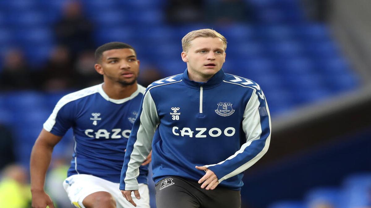 Everton's Van de Beek, Gomes ruled out of Merseryside derby