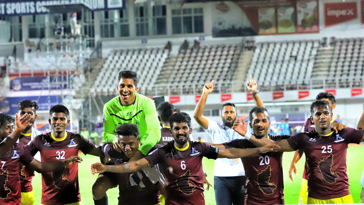 Santosh Trophy: Karnataka crushes Punjab to enter semis