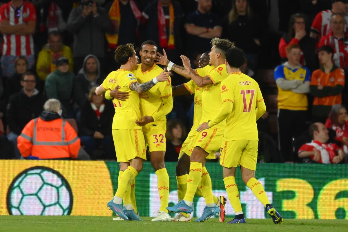 Nathan Tella of Southampton celebrates his goal to make it 0-1