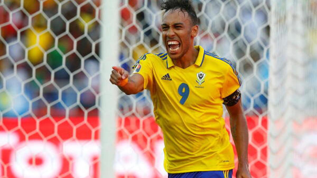 Pierre-Emerick Aubameyang quits international football