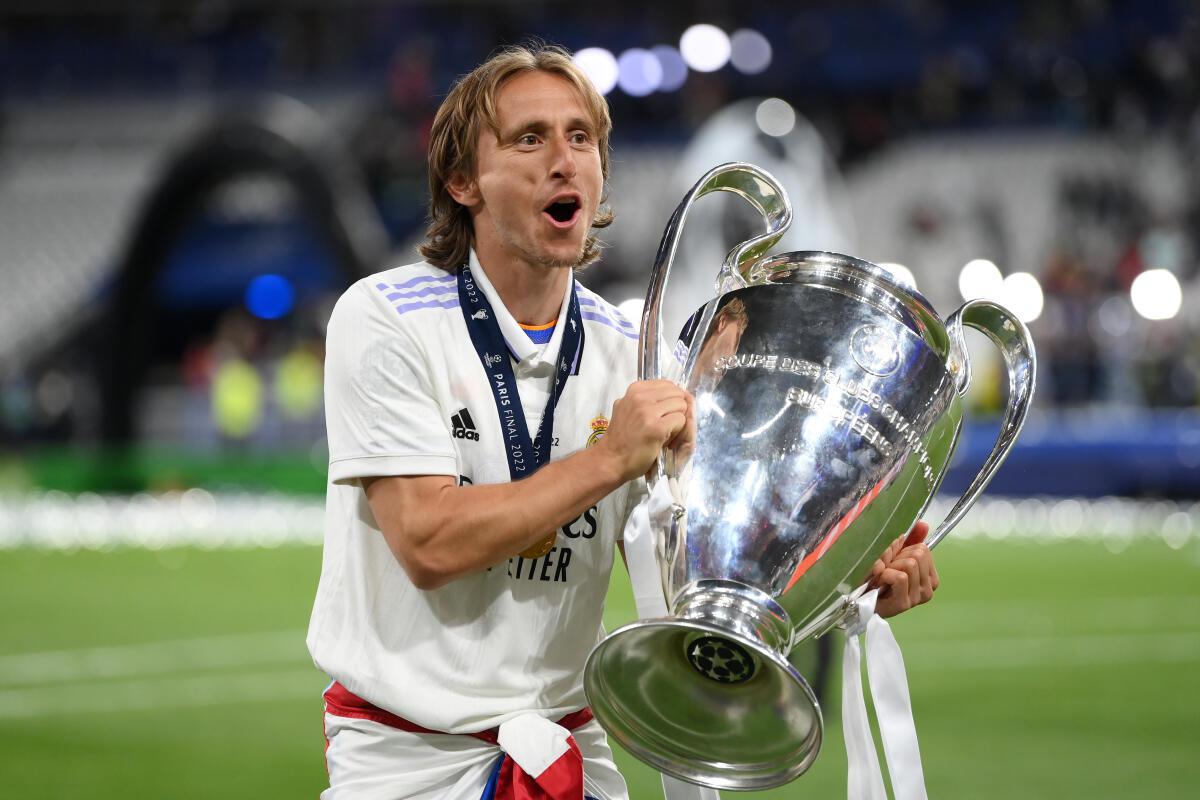 Luka Modric extends contract with Real Madrid until 2023 - Sportstar