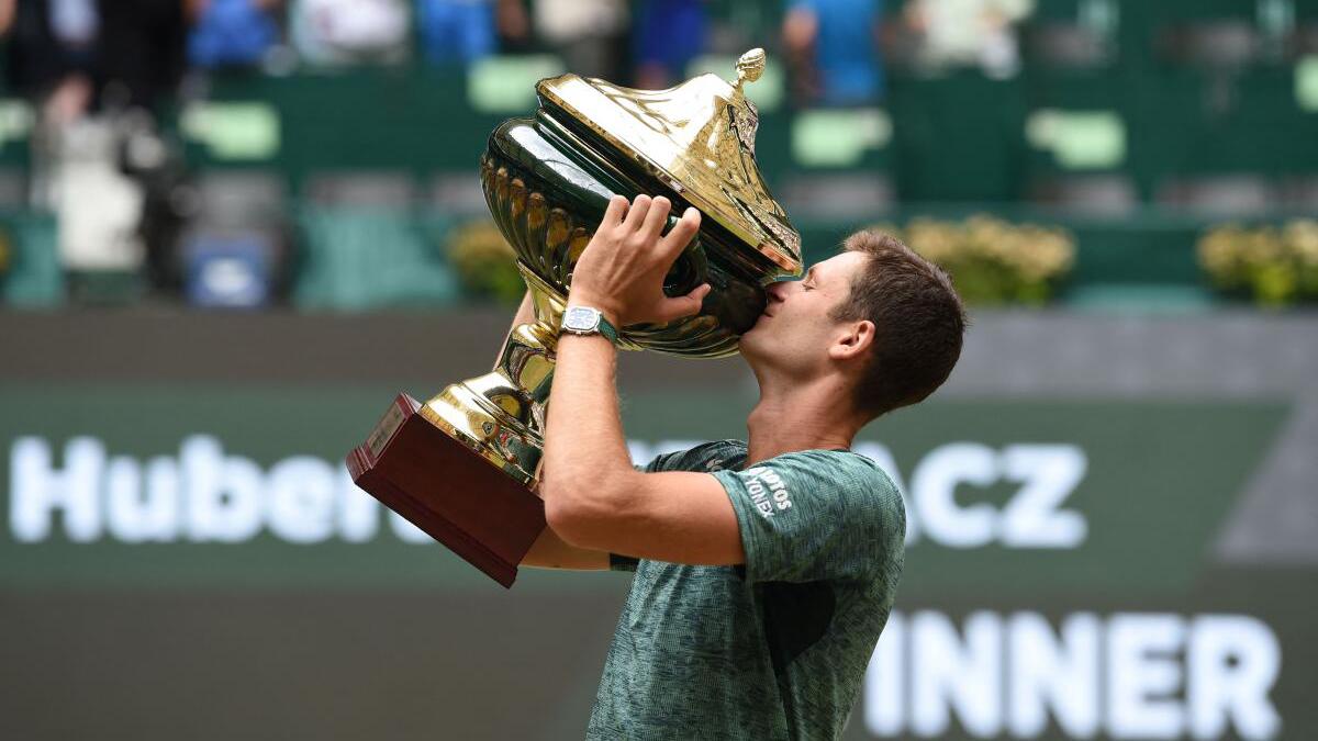 Hubert Hurkacz beats Medvedev for Halle title, sounds Wimbledon warning