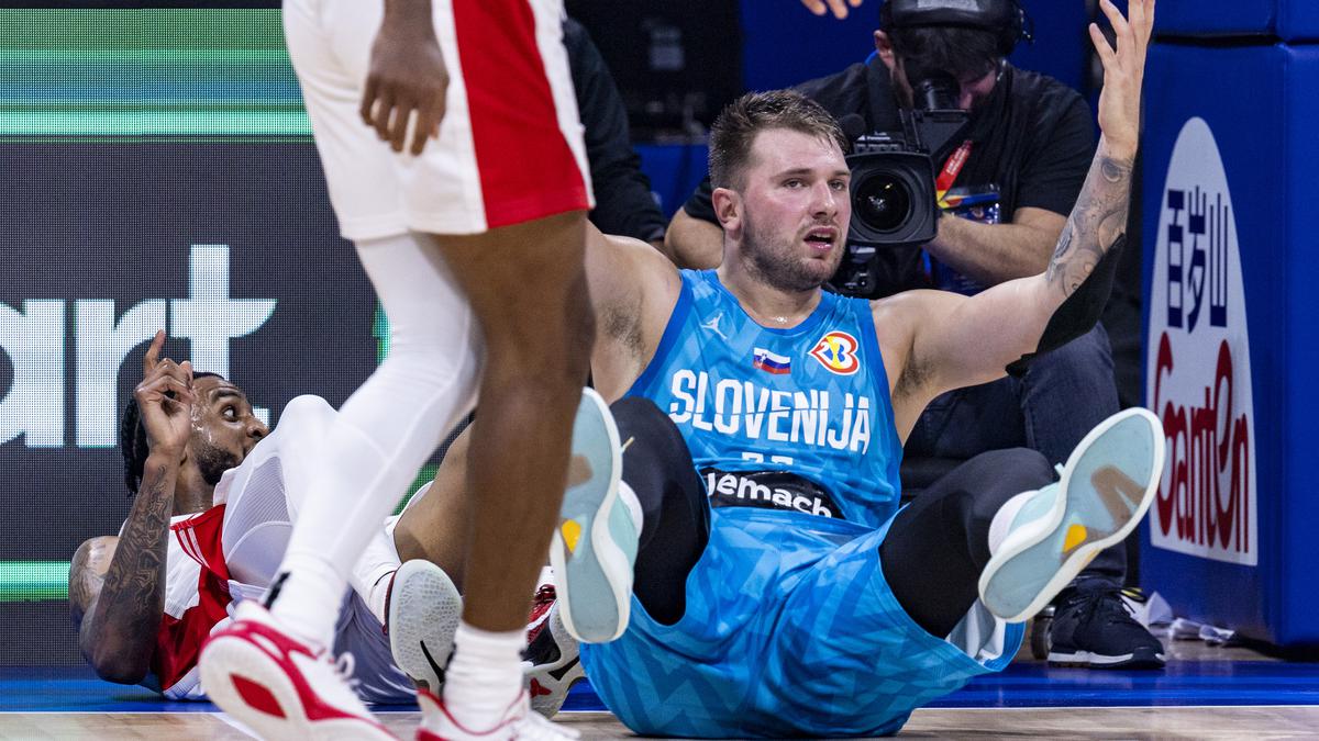Luka Doncic, Slovenia and Latvia teams arrive in Manila for World