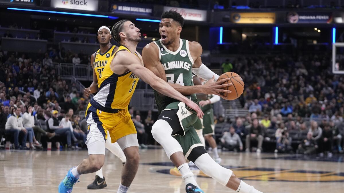NBA: Bucks use high-scoring first half to get past Pacers