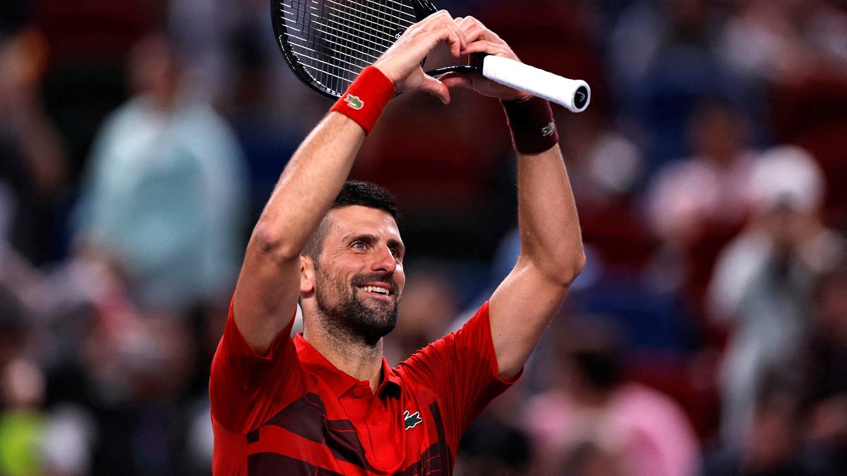 Djokovic through to 10th Shanghai Masters quarterfinal