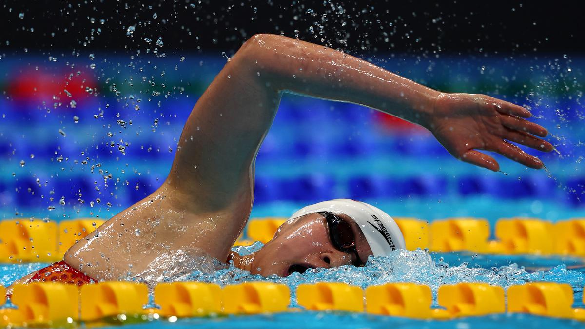 China’s Li Bingjie breaks short course 400m freestyle world record