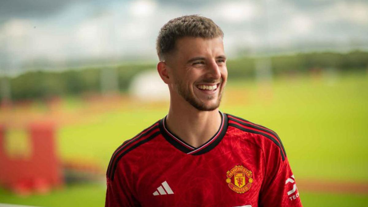 Manchester United confirms signing of Mason Mount on a five-year deal ...