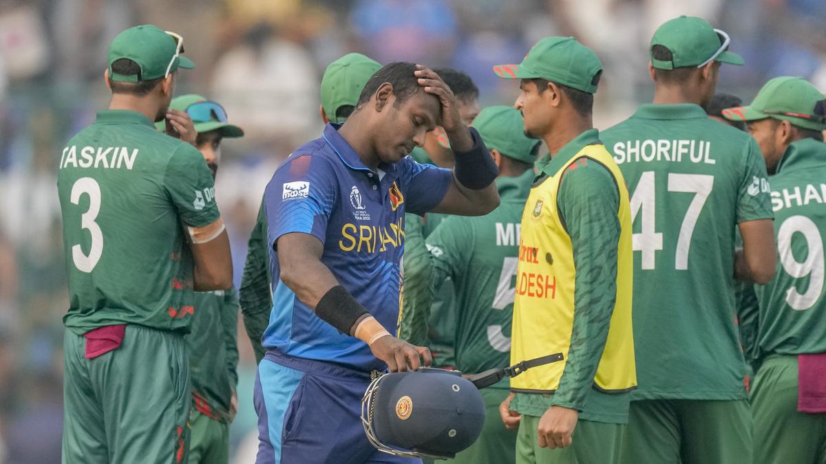 Angelo Mathews hits back at 4th umpire, shares evidence of getting to crease in time after timed out controversy