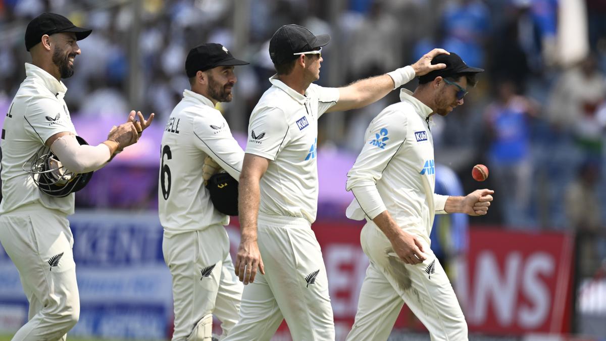 IND vs NZ, 2nd Test: Santner wreaks havoc to push India to the backseat on Day 2