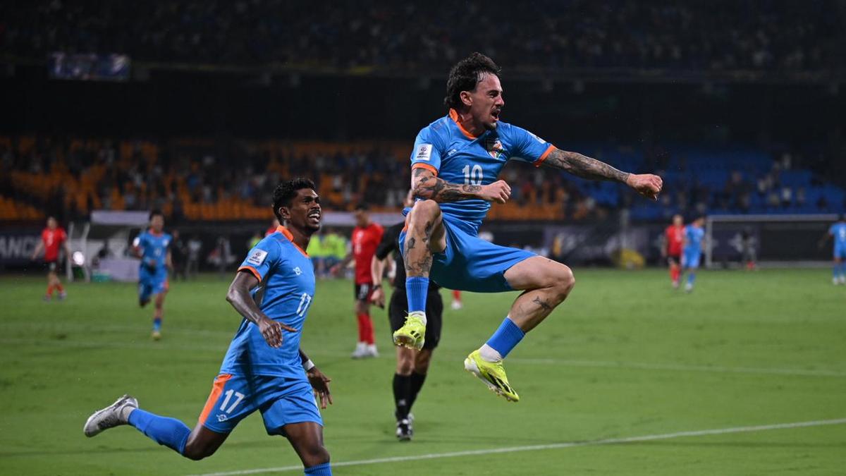 “Quand les fans applaudissent, JLN tremble” – La foule de Kochi rugit alors que l’Inde exorcise son hoodoo