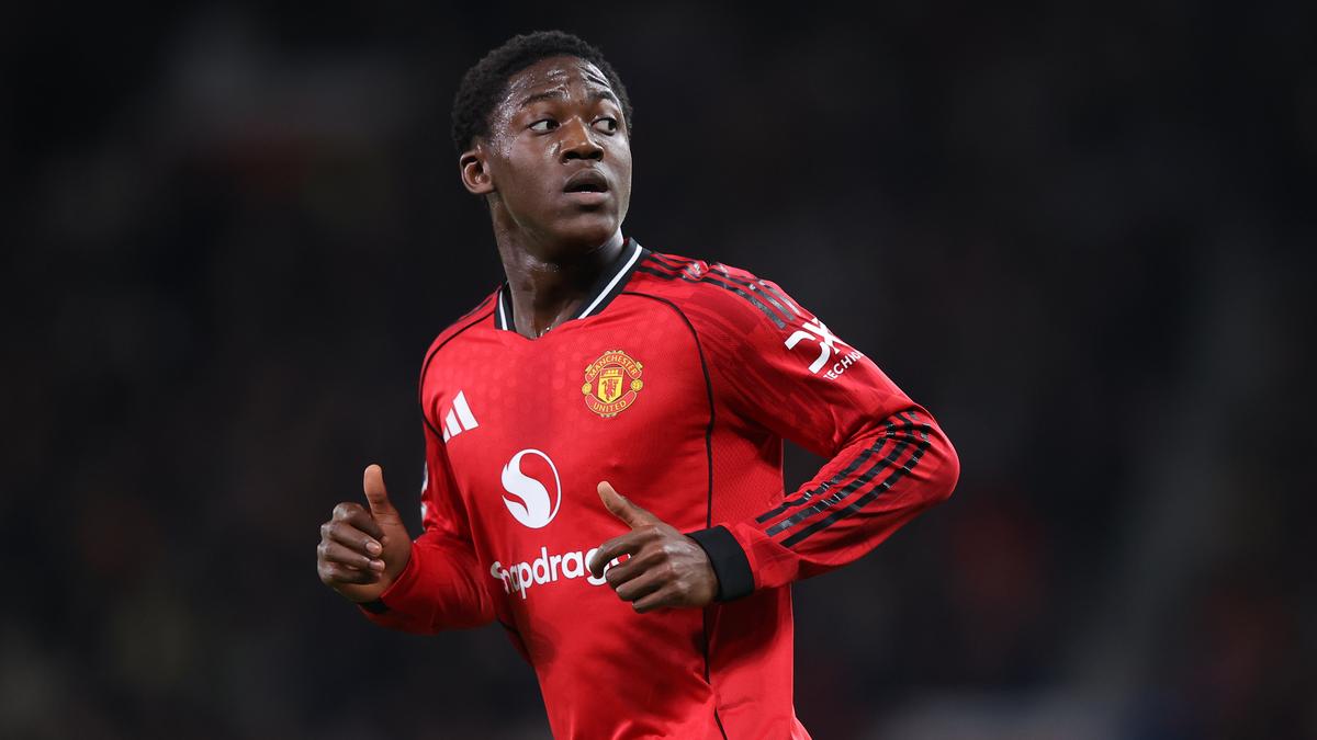 Premier League: Por que Koby Mein está fora da equipe do Man United contra o Aston Villa? Premier League: Por que Koby Mein está fora da equipe do Man United contra o Aston Villa?