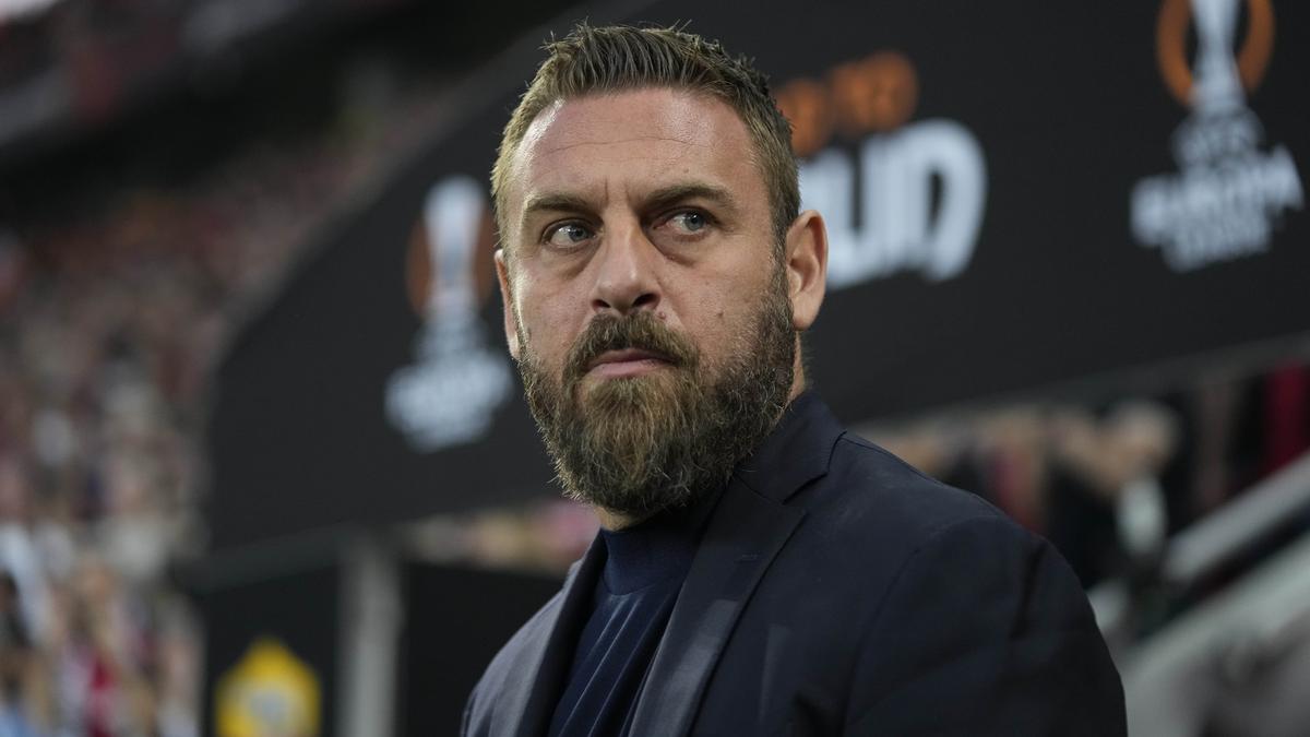 De Rossi sacked as Roma coach: Serie A club’s CEO steps down after fan ...