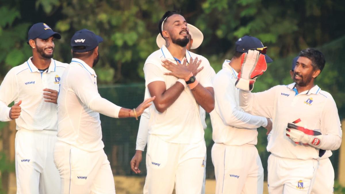 Ranji Trophy 2024-25: Bengal’s Ishan Porel wrecks Kerala’s top order after rain delay on Day 2