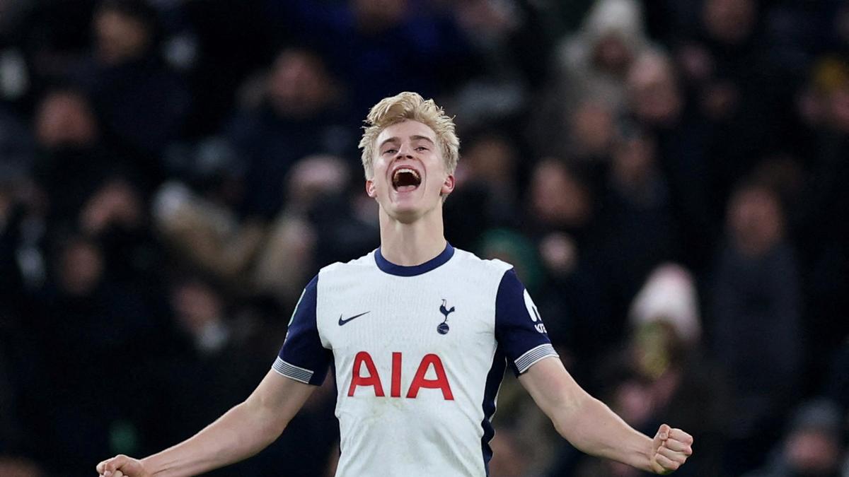 League Cup 2024-25: Bergvall gives Tottenham first-leg win over Liverpool in semifinal