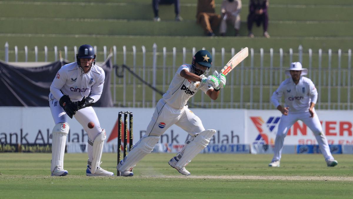 PAK vs ENG, 3rd Test Day 2 Live Score: Pakistan 177/7, trails England by 90 runs; Shakeel, Noman at crease