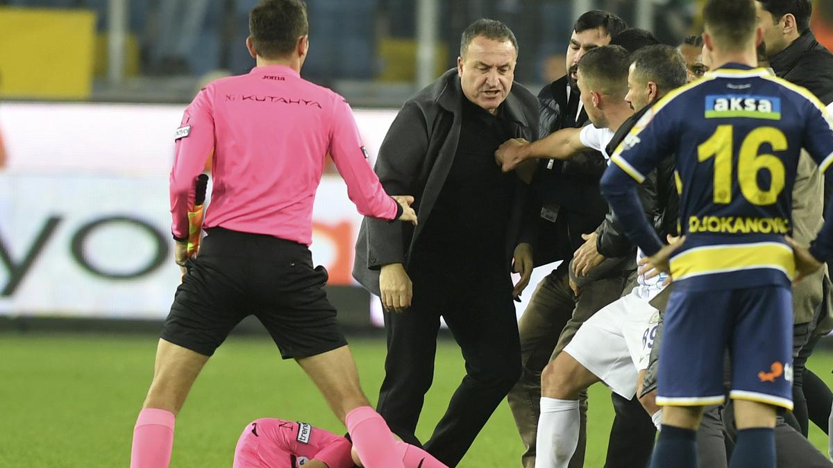 Turkish club president of Ankaragucu released on bail after punching referee, Halil Umut Meler, at top league game