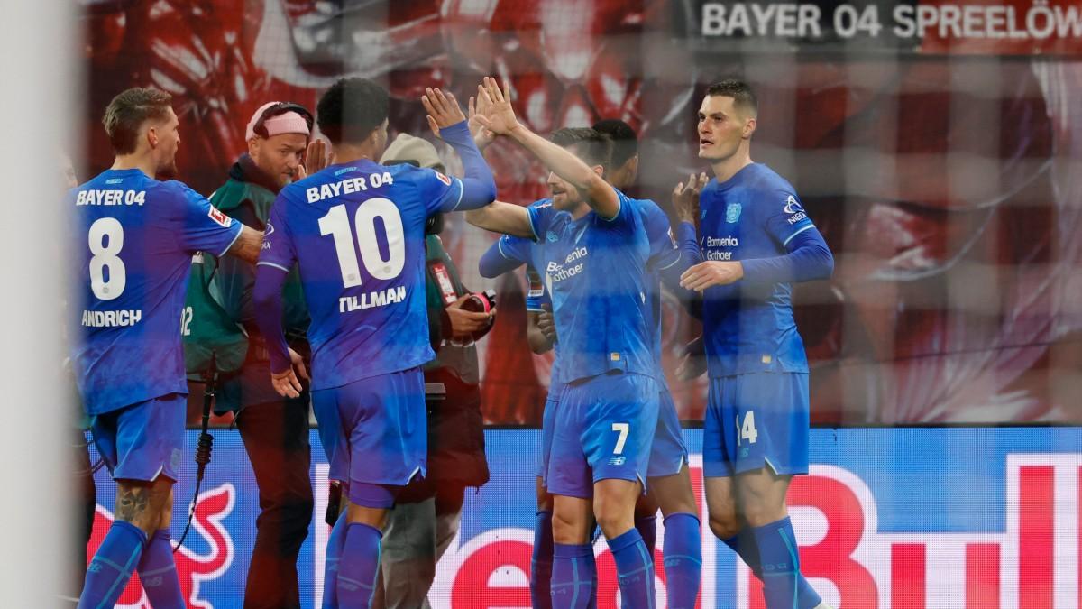 Bundesliga 2025-26: Leverkusen venceu Leipzig por 3-1 e subiu para o terceiro lugar Bundesliga 2025-26: Leverkusen venceu Leipzig por 3-1 e subiu para o terceiro lugar