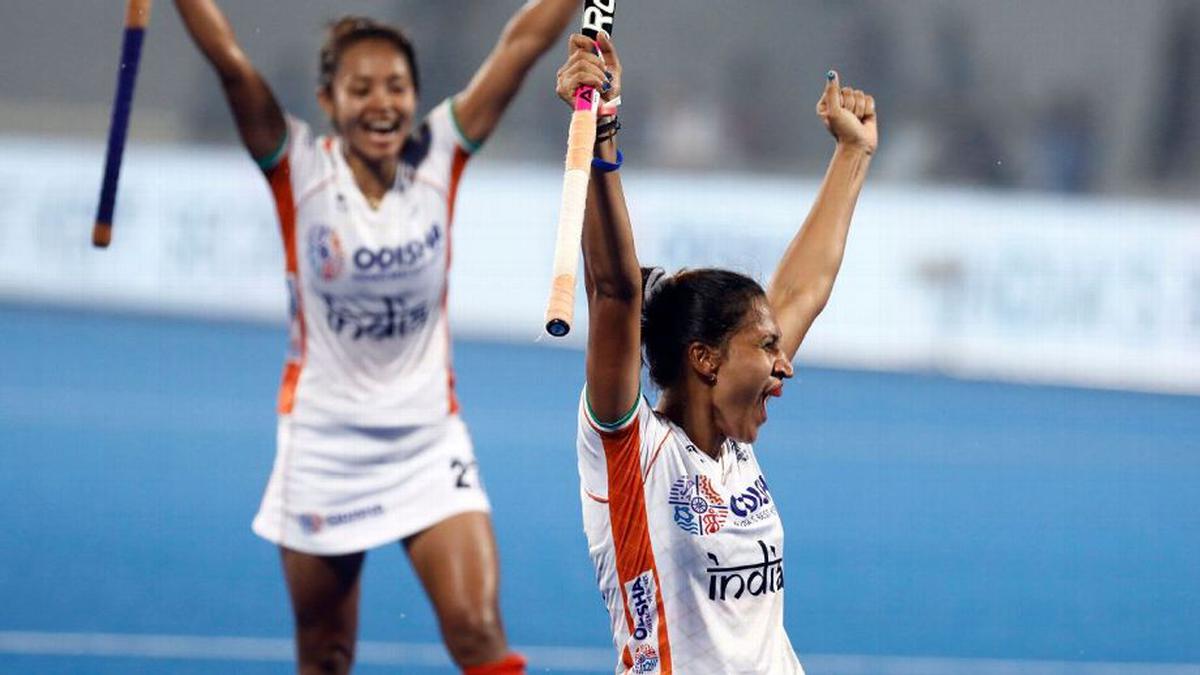 Indian women's hockey team leaves for Argentina tour