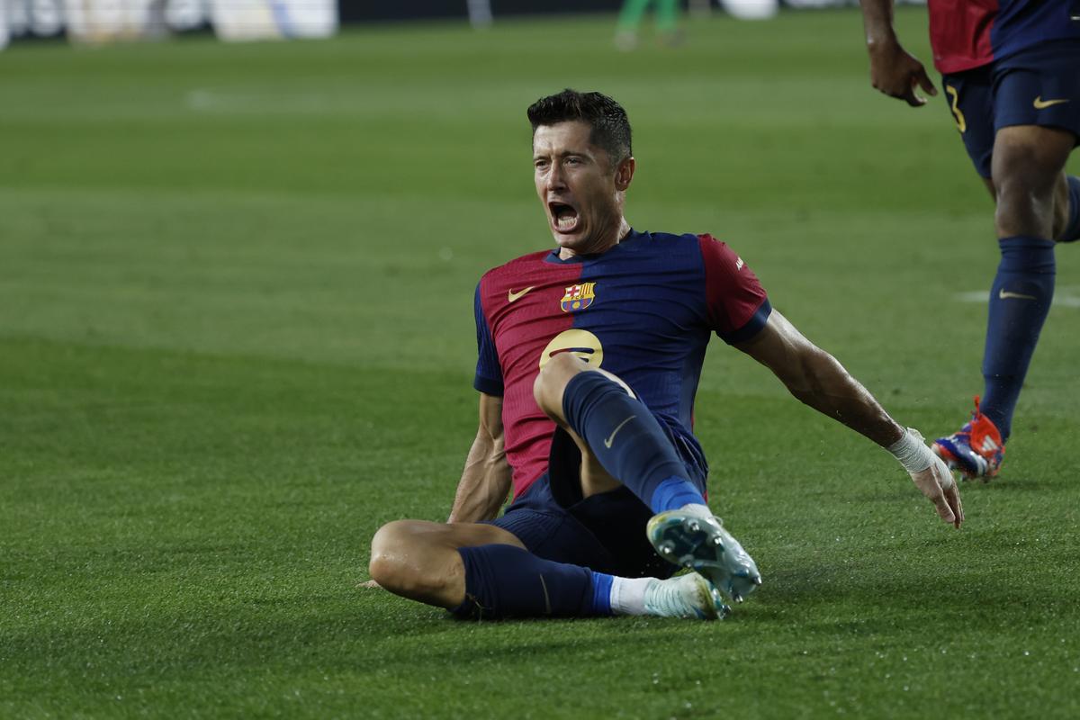 Barcelona’s Robert Lewandowski celebrates after scoring his side’s second goal against Athletic Bilbao. 