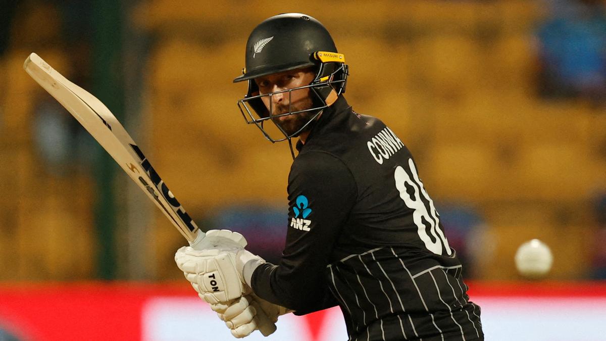 New Zealand cricketers Finn Allen, Devon Conway turn down central contracts to play in T20 leagues