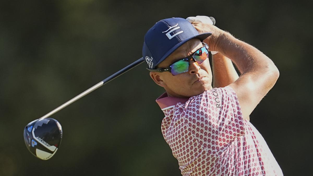 Rickie Fowler, Wyndham Clark tied atop US Open leaderboard