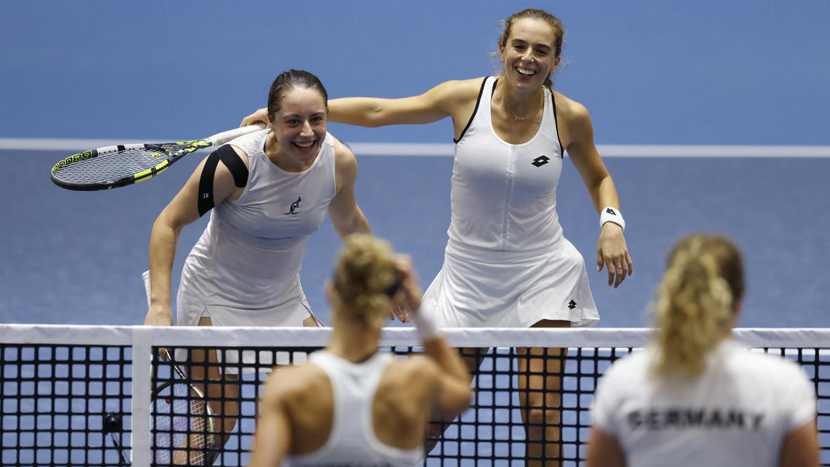 Billie Jean King Cup: Italy reaches semifinals, Australia stays alive