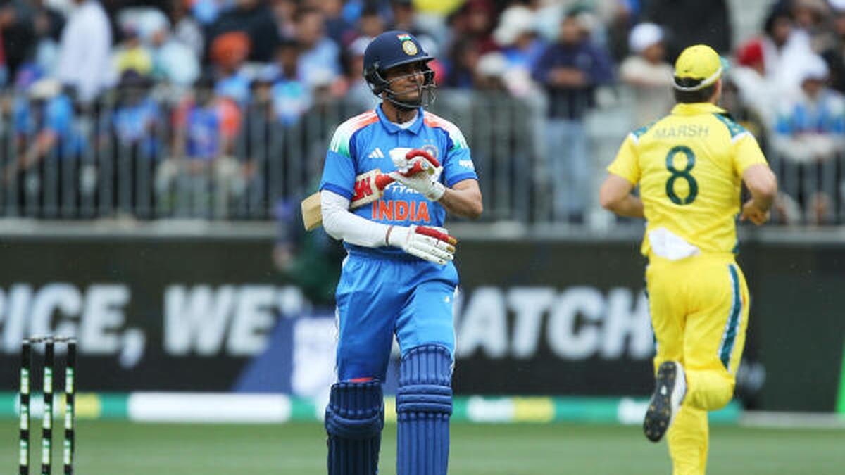 AUS vs IND, 1st ODI: Indian batting comes unstuck as Australia wins rain-affected series opener