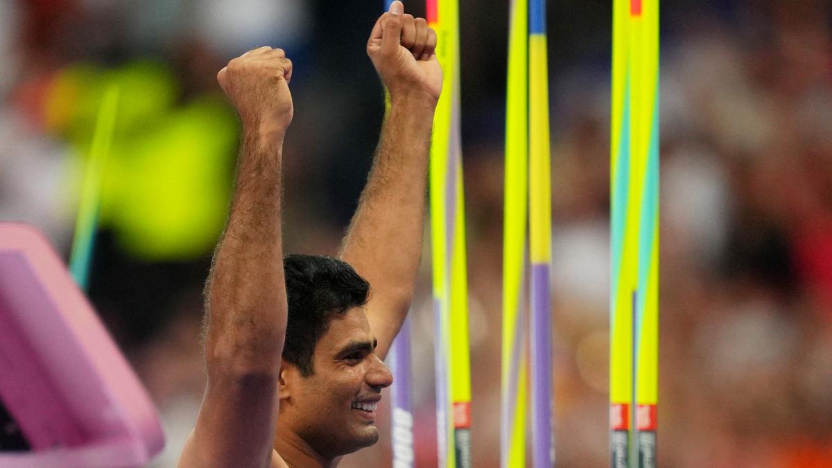 Who is Arshad Nadeem, the athlete from Pakistan who beat Neeraj Chopra to win gold at Paris 2024 Olympics?