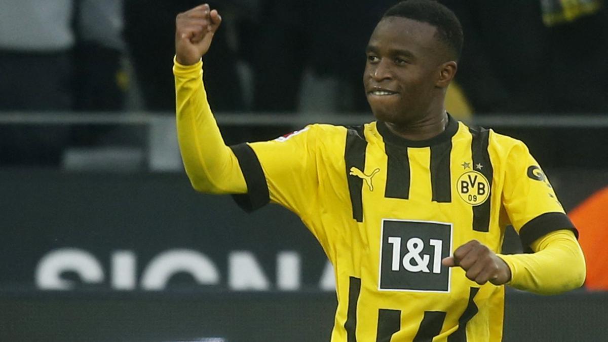 Bundesliga: World Cup hopeful Moukoko dazzles as Dortmund beat Bochum 3-0