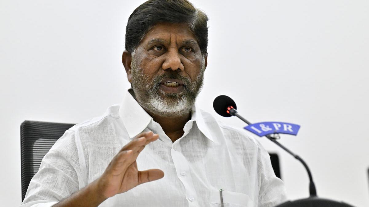 Telangana hikes Sports Budget by Rs 100 Cr; lauds Siraj, Nikhat and Deepthi